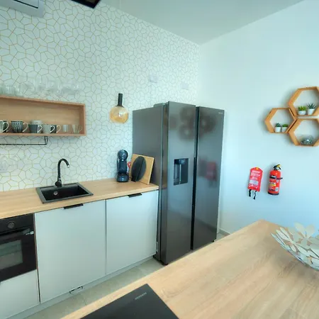 Beautifully Furnished 2 Bedrooms, Sun Terrace Jmat1-1 Apartamento
