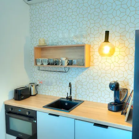 Beautifully Furnished 2 Bedrooms, Sun Terrace Jmat1-1 * Gzira